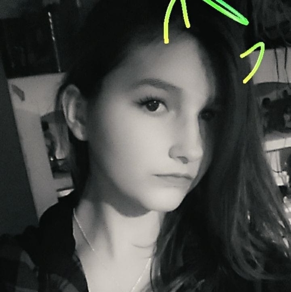 Meet your Posher, Jalynn - Picture 1 of 1